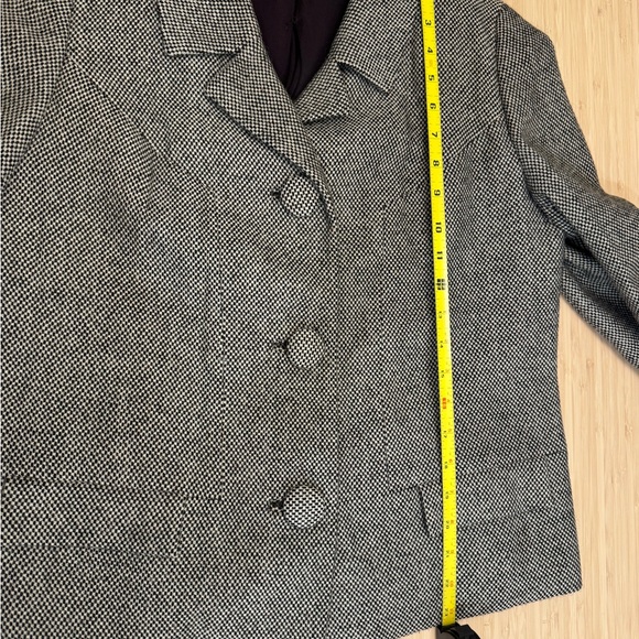 John Wanamaker Vintage Wool Herringbone Brown Blazer Sz 8 - Picture 8 of 9